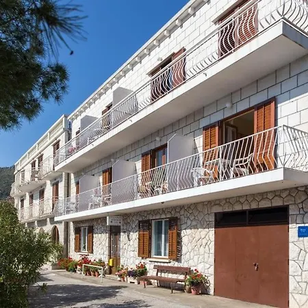 Πανσιόν Malfi 3*