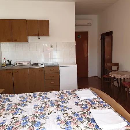 Malfi Πανσιόν